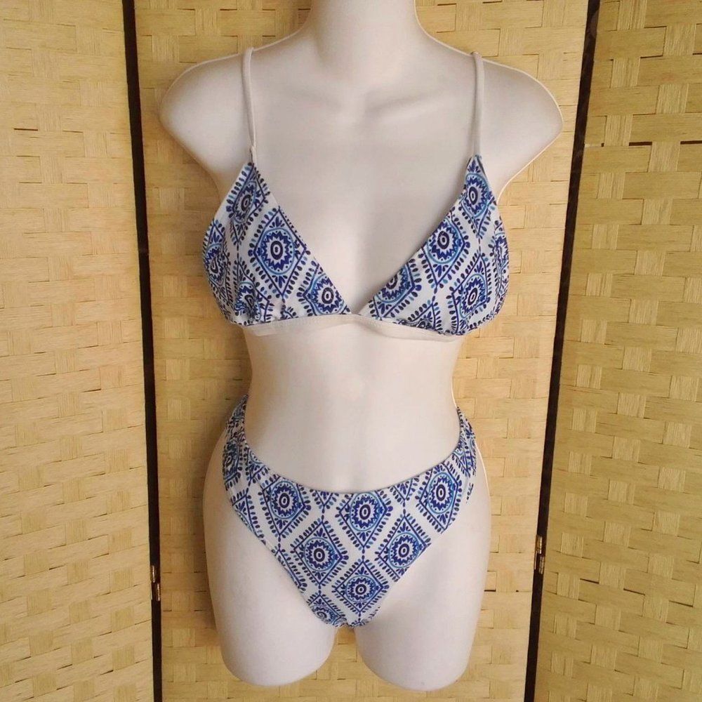 Womens No Labor Two Piece Bathingsuit Size XL